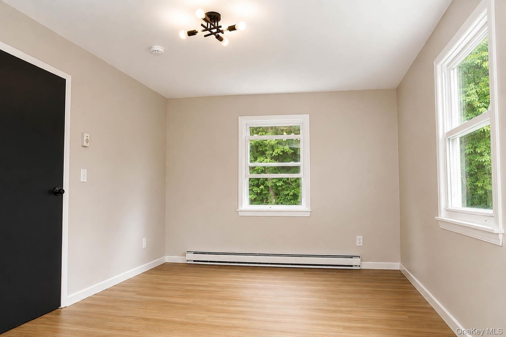 201 Ludingtonville Road - Photo 5