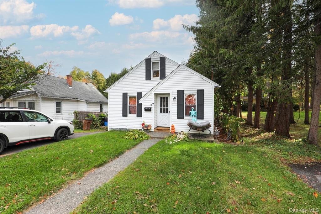 118 Fairview Avenue - Photo 0