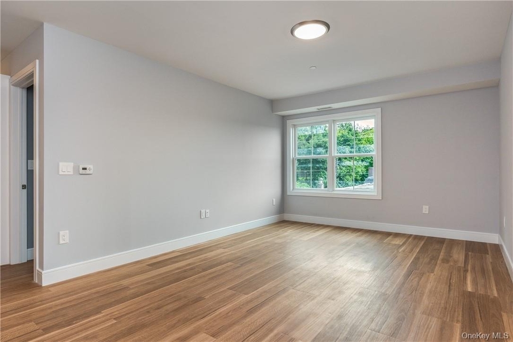 66 Main Street - Photo 3