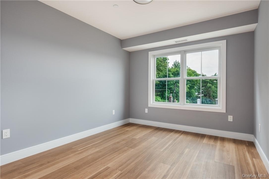 66 Main Street - Photo 2