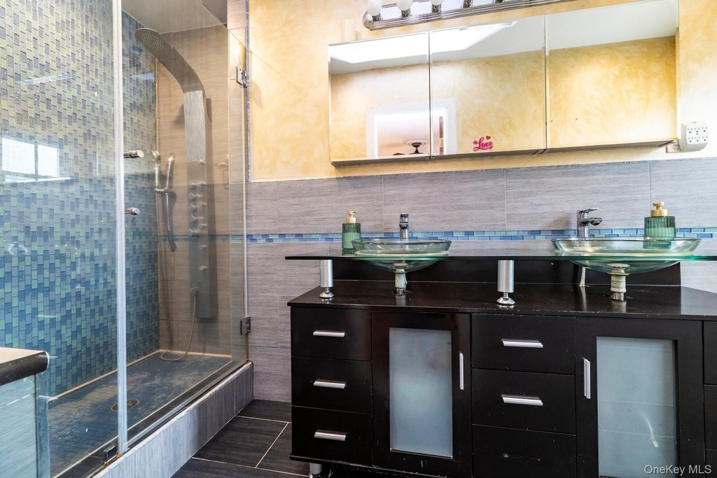 791 Cornwell Avenue - Photo 9