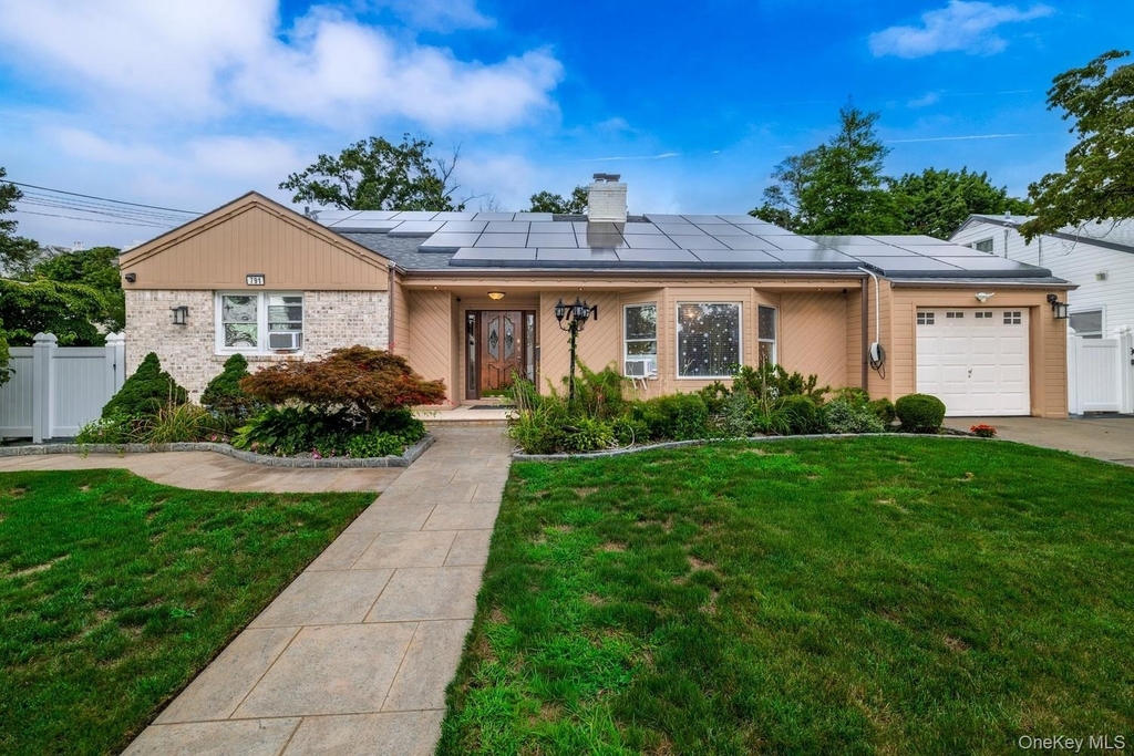 791 Cornwell Avenue - Photo 1