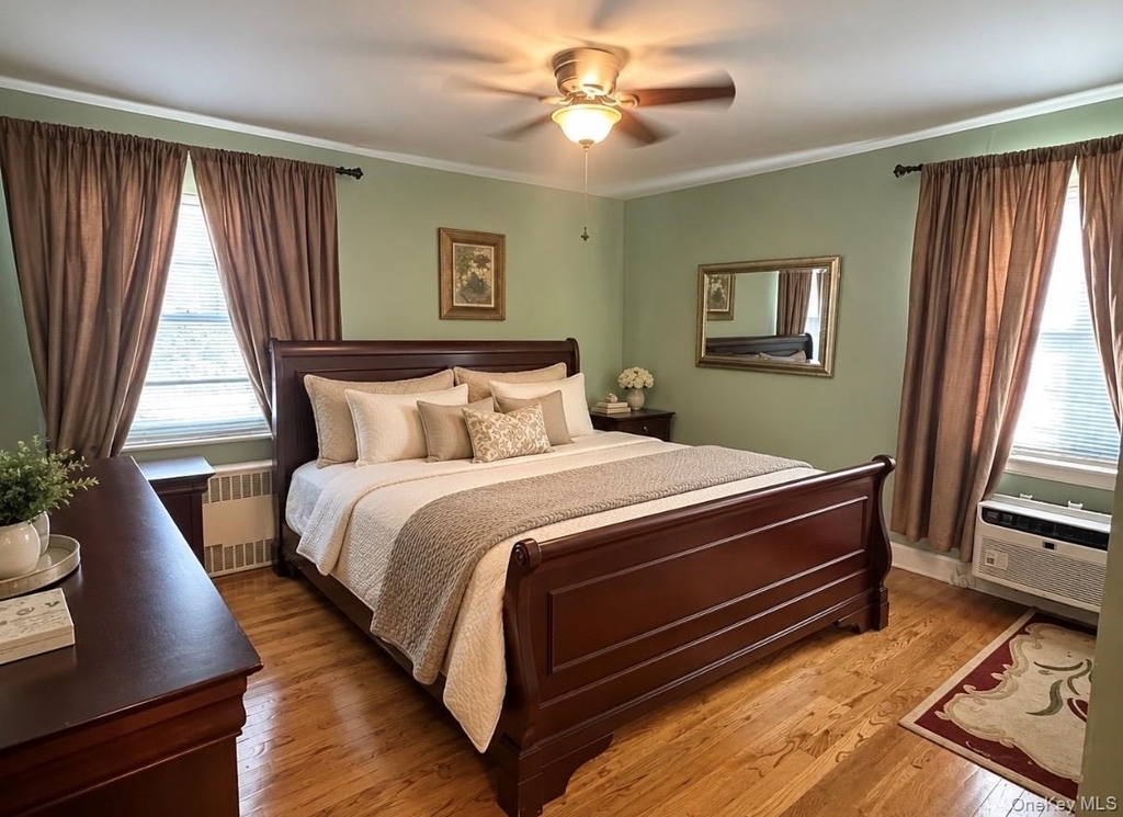324 Post Avenue - Photo 4