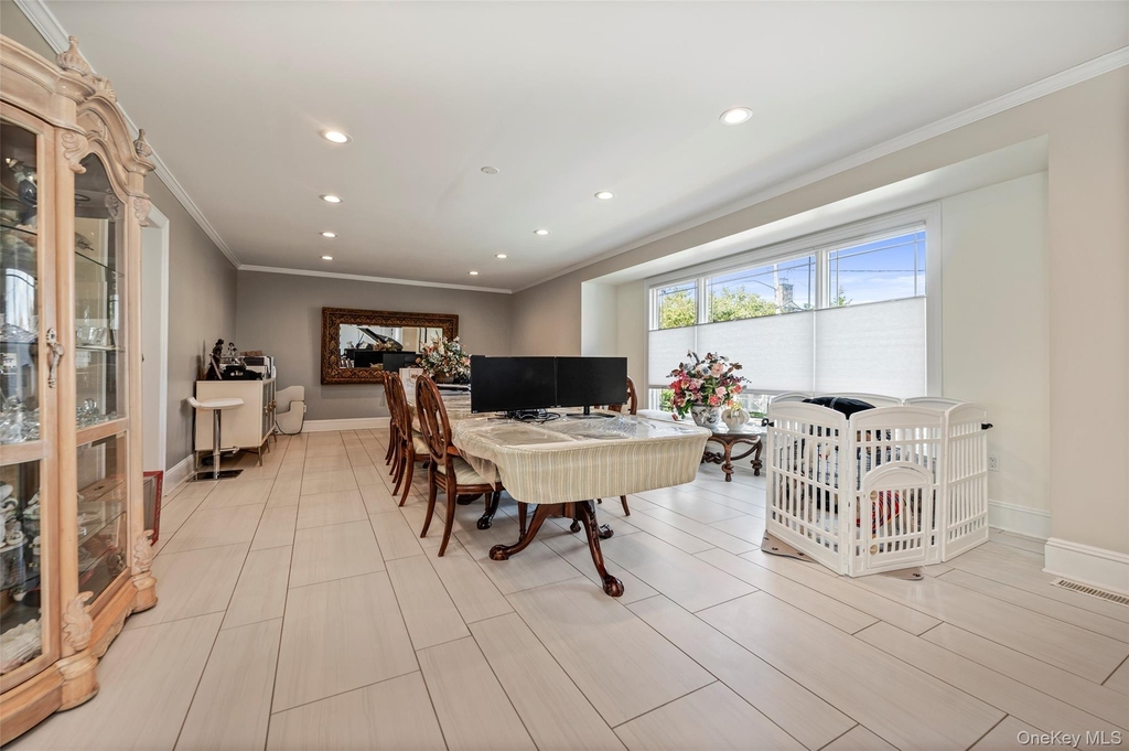 1471 Bay Boulevard - Photo 5