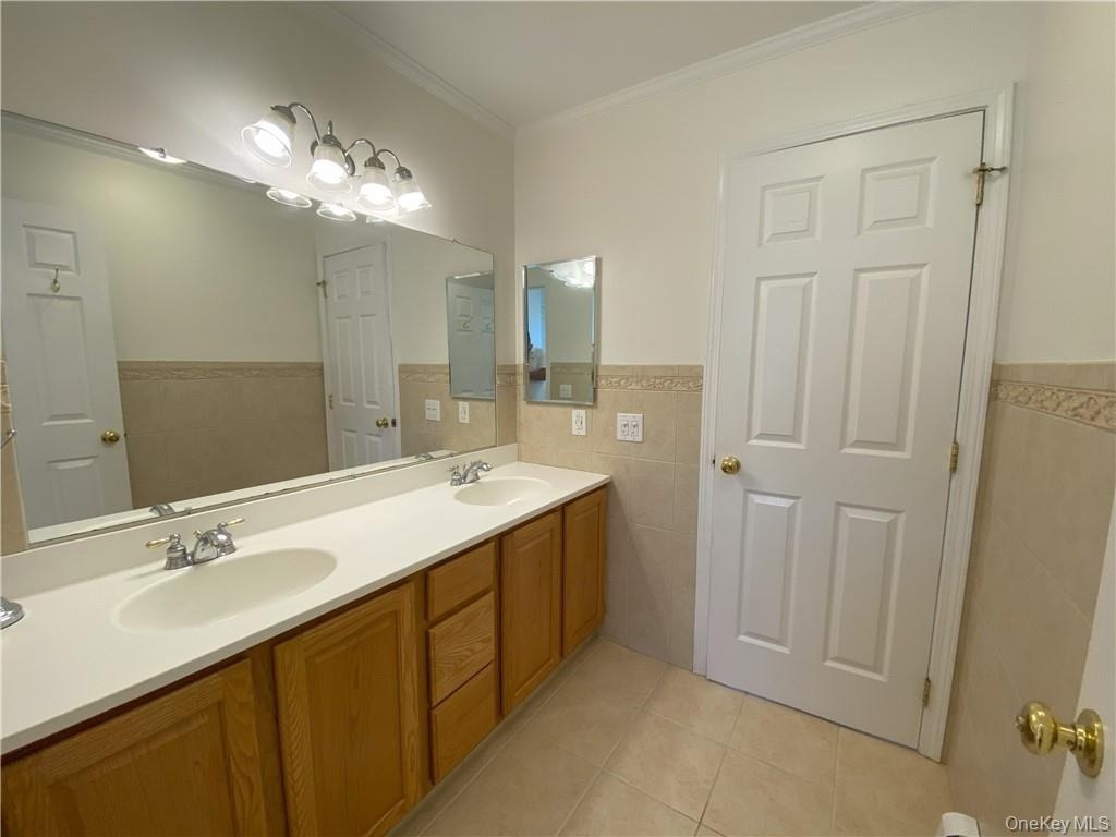 420 Fifth Avenue - Photo 17