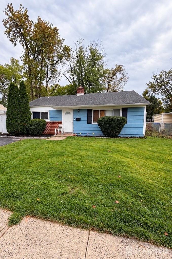 10 Comstock Road - Photo 0