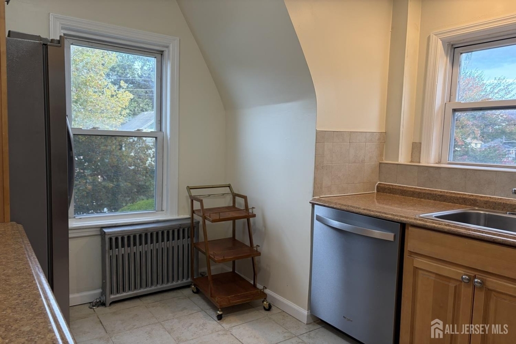301 Penfield Place - Photo 6