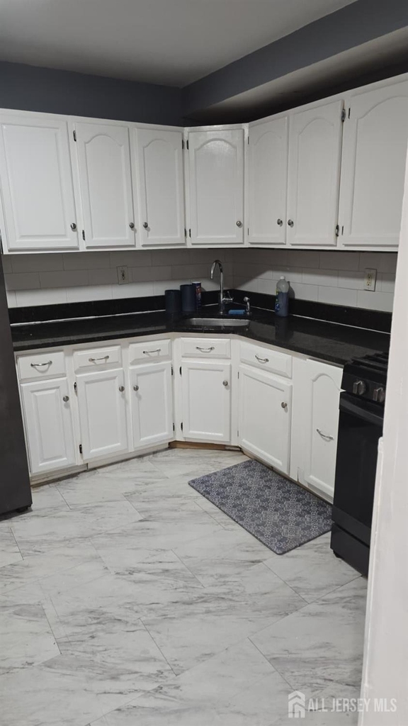 367 College Drive - Photo 3