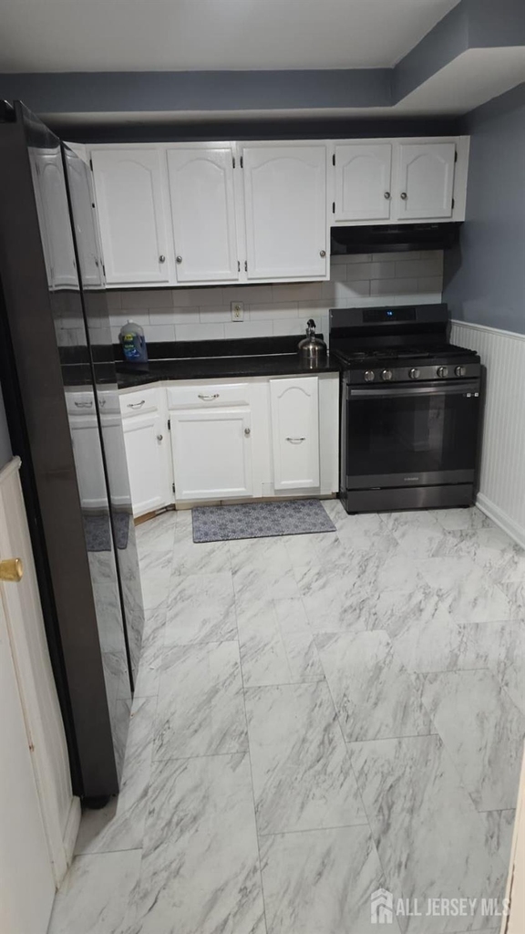 367 College Drive - Photo 2