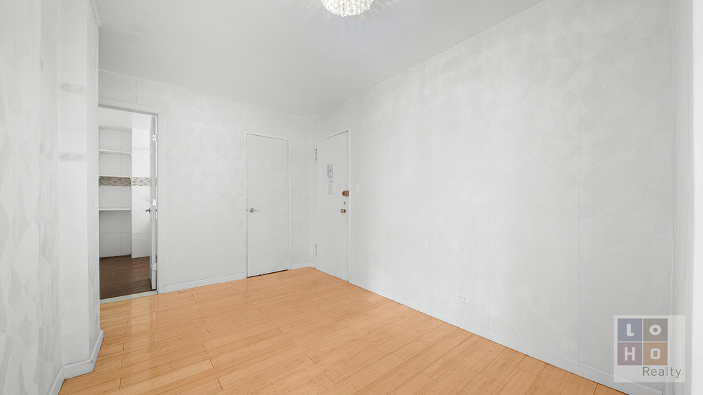 415 Grand Street - Photo 11