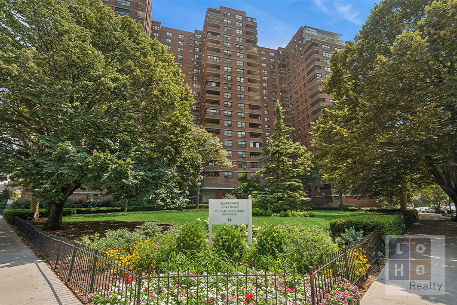415 Grand Street - Photo 19