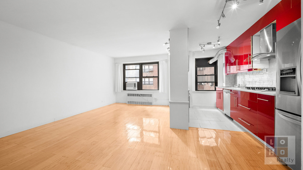 415 Grand Street - Photo 7