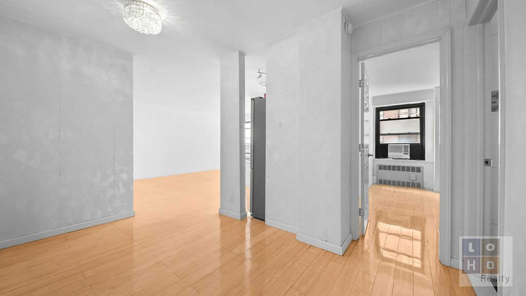 415 Grand Street - Photo 9