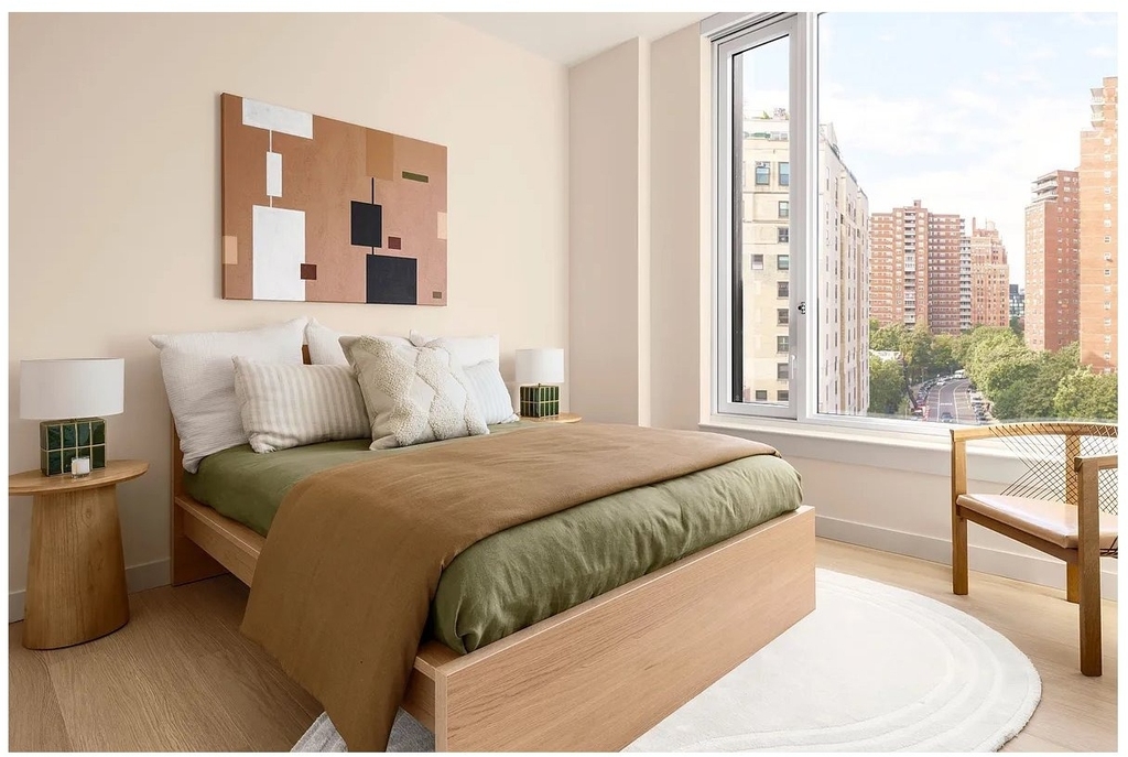 280 W 24th Street - Photo 2