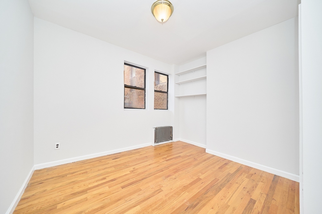 369 W 35th Street - Photo 2
