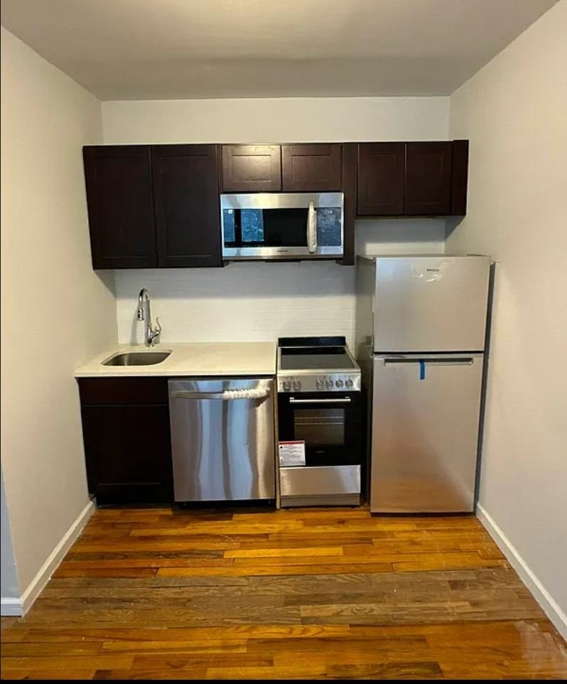 369 W 35th Street - Photo 12