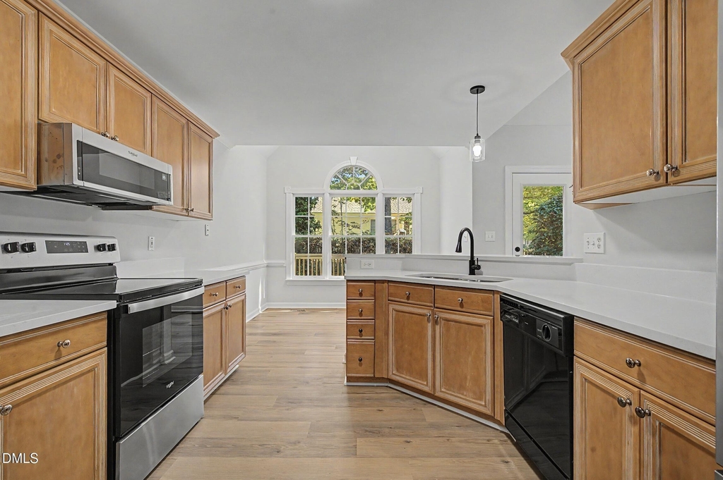 208 Hickory Glen Lane - Photo 23