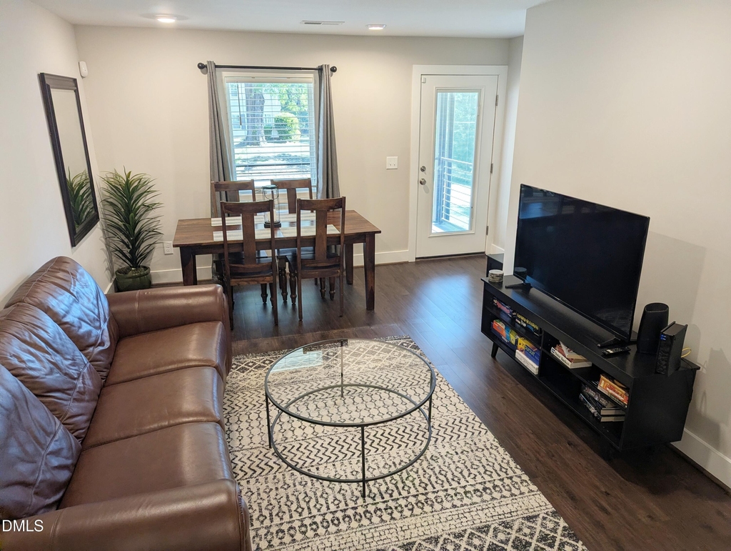 144 E Tryon Street - Photo 1