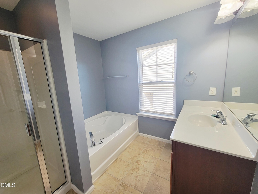 2952 Casona Way - Photo 29