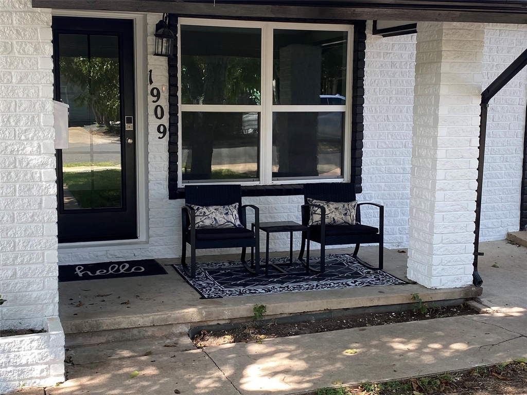 1909 Frazier Ave - Photo 1