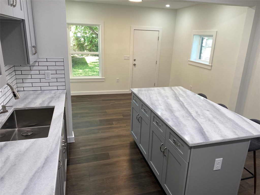 1909 Frazier Ave - Photo 10
