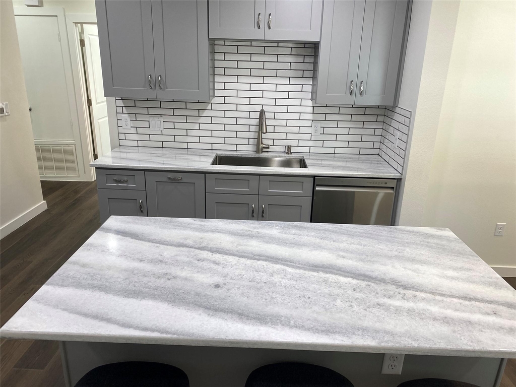1909 Frazier Ave - Photo 11