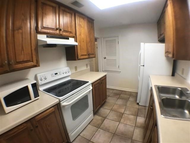 2529 Rio Grande St - Photo 1