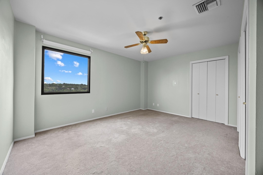 40 N Interstate 35 Highway - Photo 10