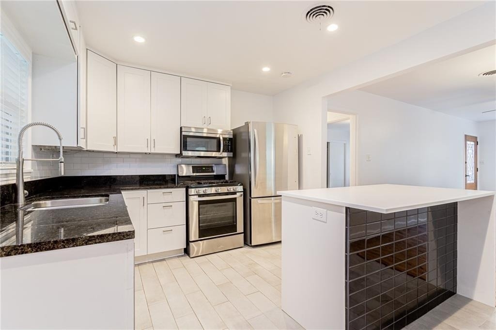 1010 Arcadia Ave - Photo 6
