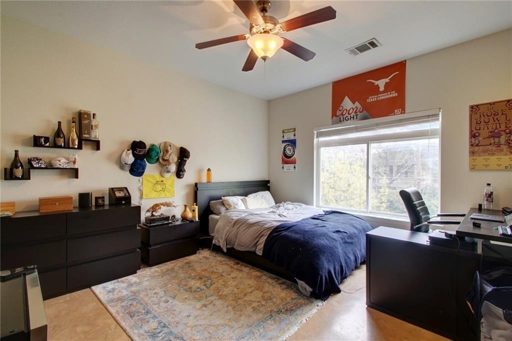 910 W 25th St - Photo 6