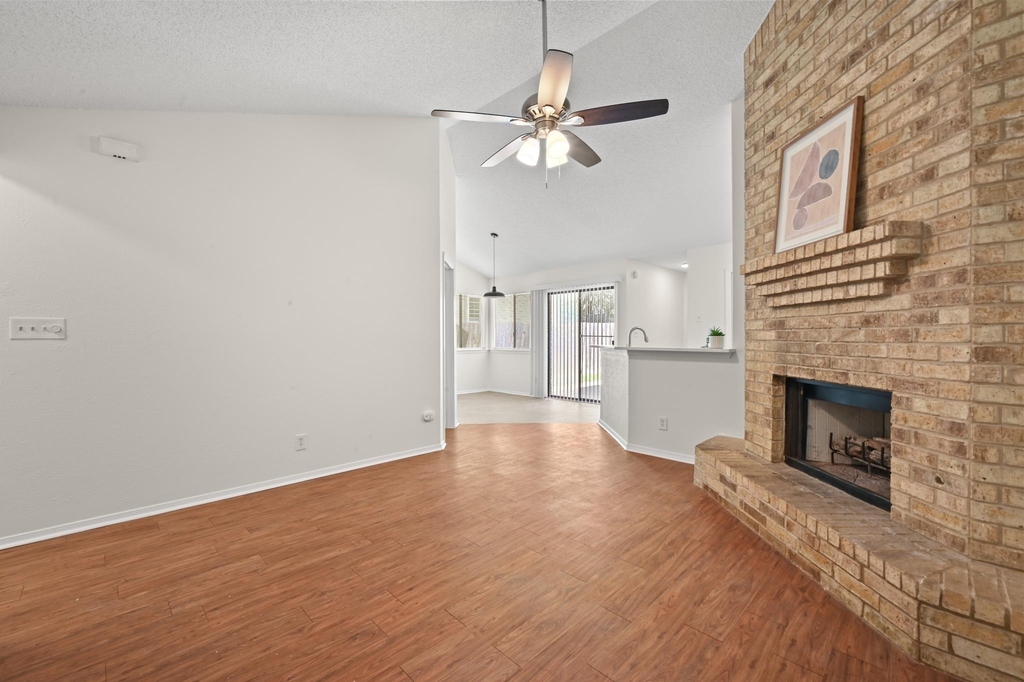 2608 Garrettson Dr - Photo 6