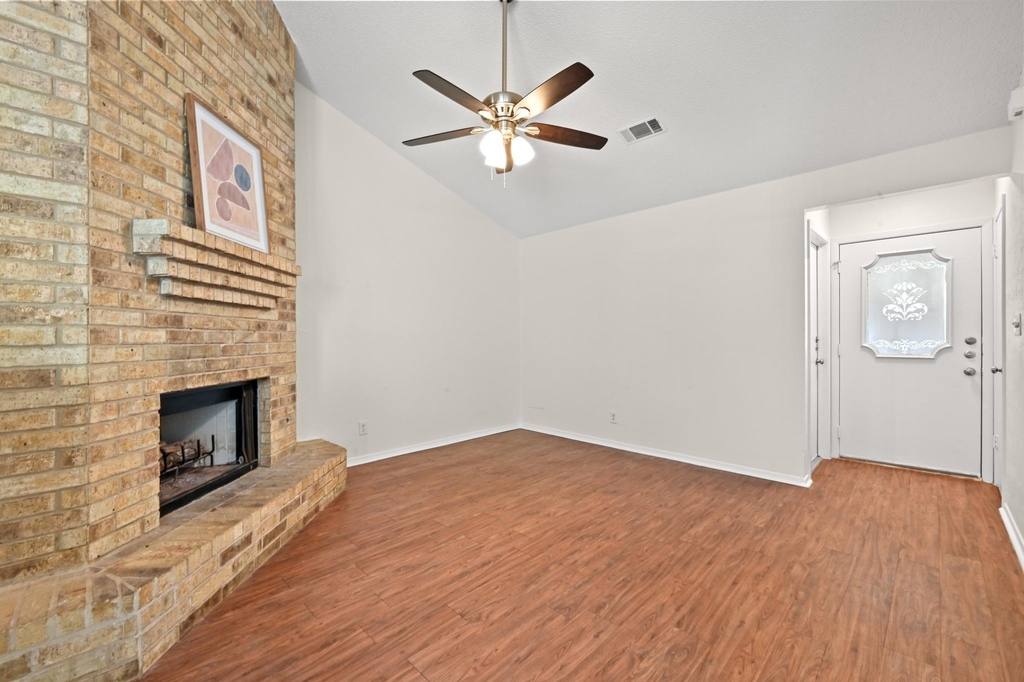 2608 Garrettson Dr - Photo 7