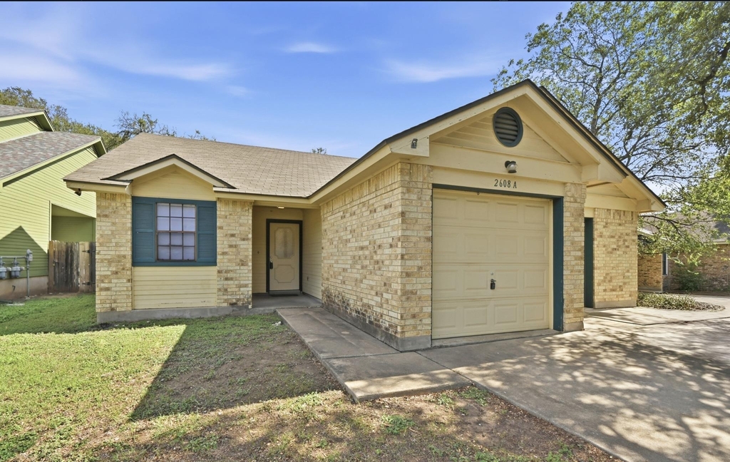 2608 Garrettson Dr - Photo 0