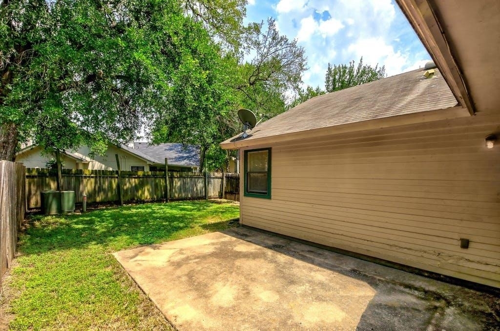 2608 Garrettson Dr - Photo 21