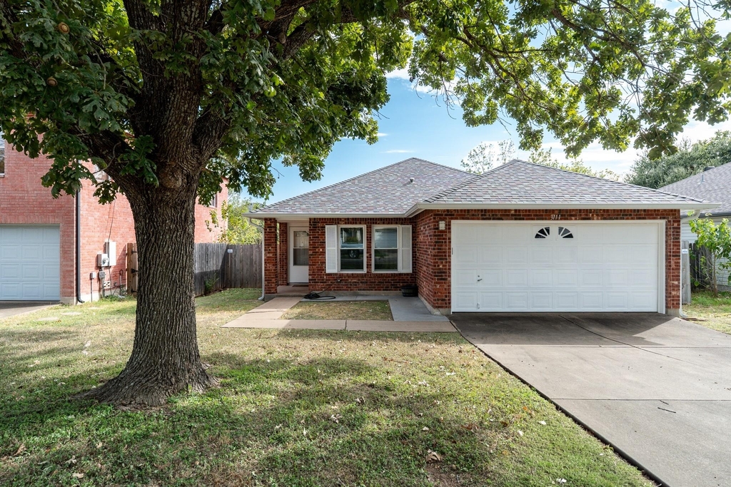 3111 Hailey Ln - Photo 0
