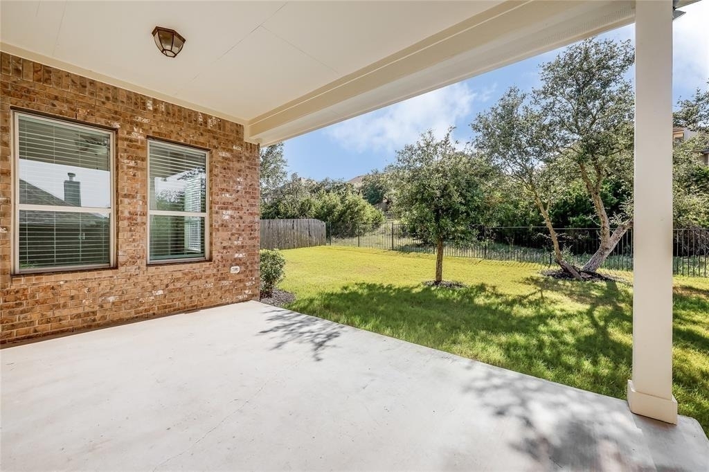 931 Catalina Ln - Photo 4