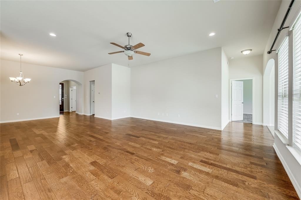 931 Catalina Ln - Photo 10