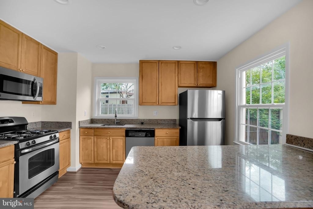 14739 Gatwick Square - Photo 11