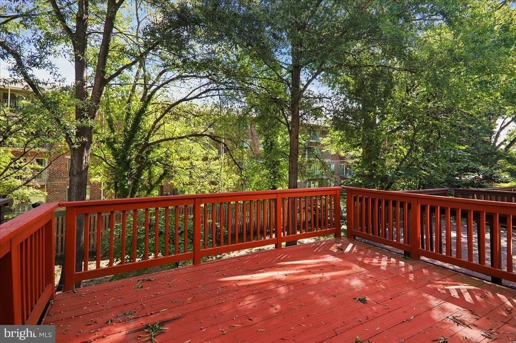 8515 Towne Manor Court - Photo 17
