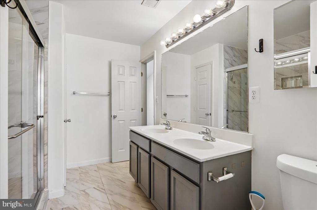 8515 Towne Manor Court - Photo 8