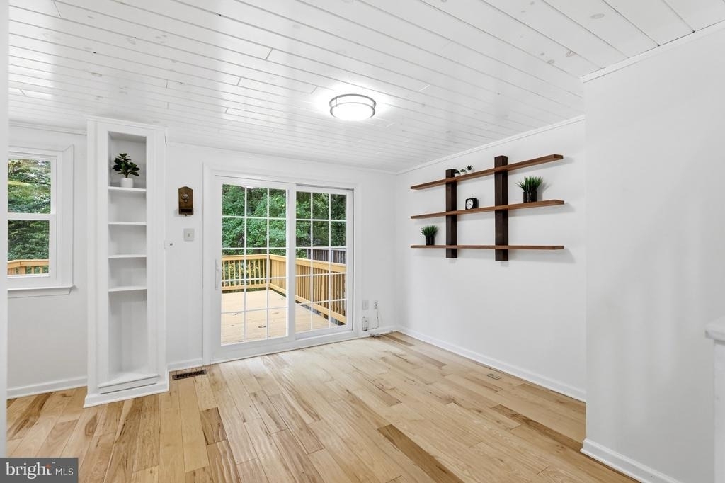 5852 Rock Forest Court - Photo 14