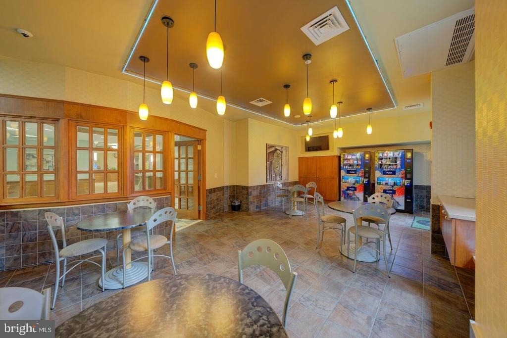 11800 Sunset Hills Road - Photo 49
