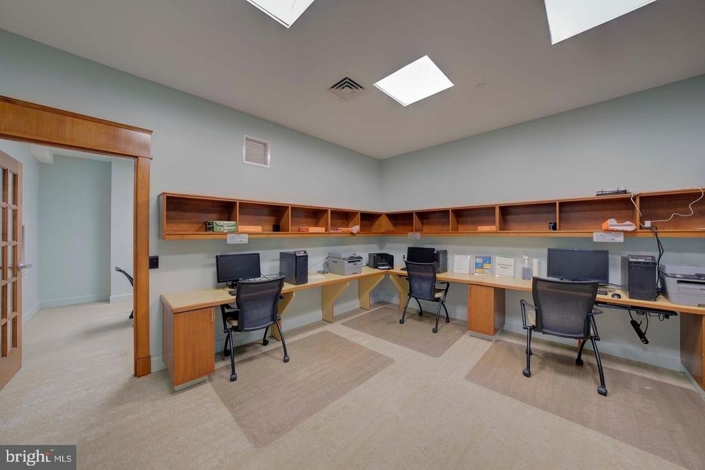 11800 Sunset Hills Road - Photo 55