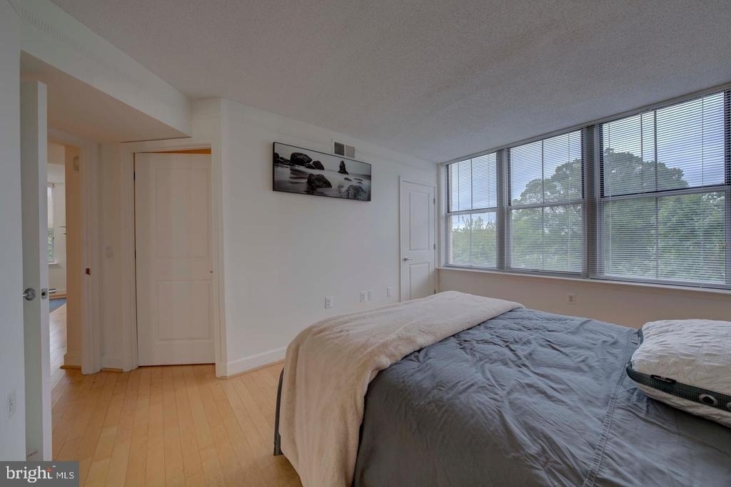 11800 Sunset Hills Road - Photo 23