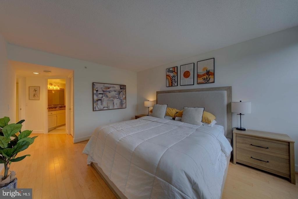 11800 Sunset Hills Road - Photo 33