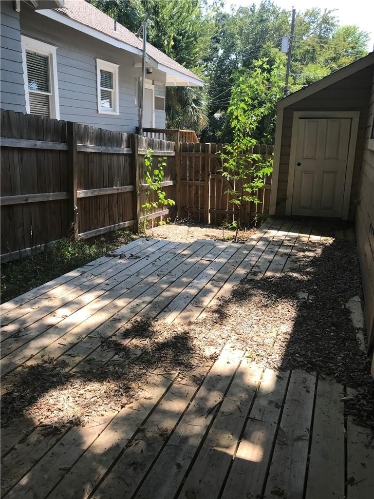 631 W 31st 1/2 St - Photo 17