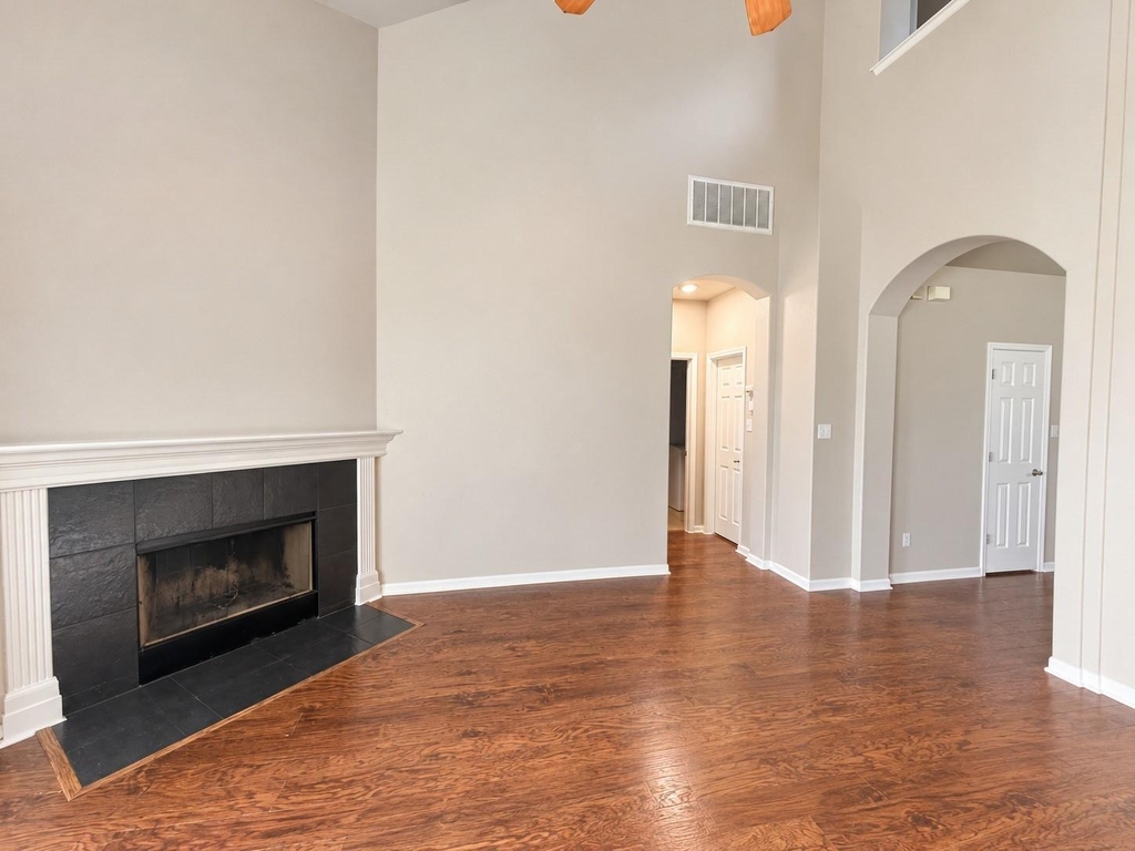 4517 Hees Ct - Photo 11