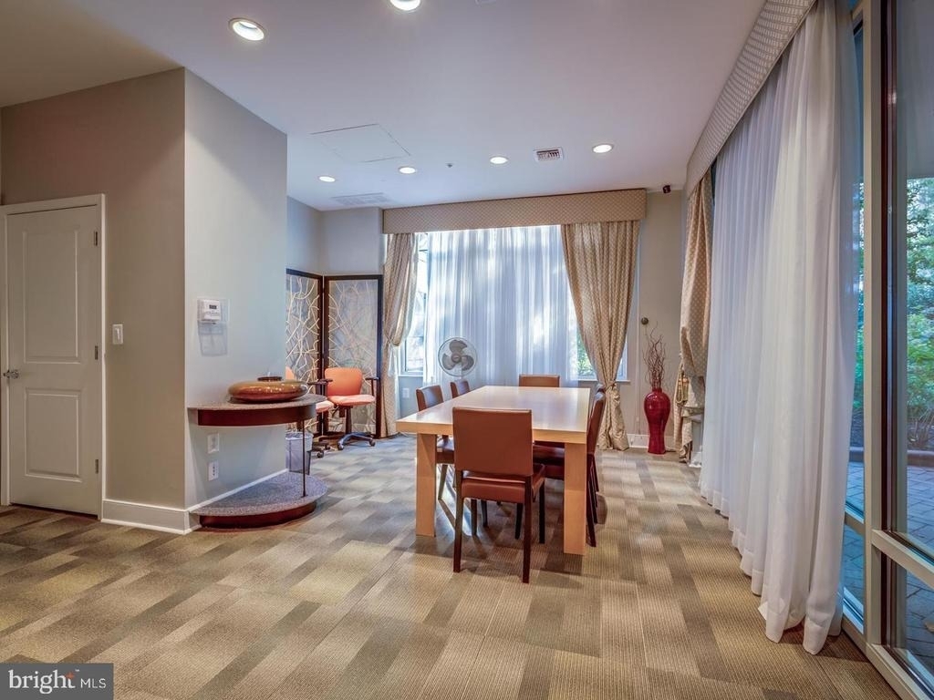 820 N Pollard Street - Photo 33