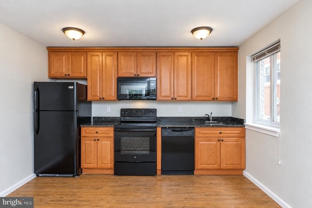 358 2nd Avenue - Photo 3