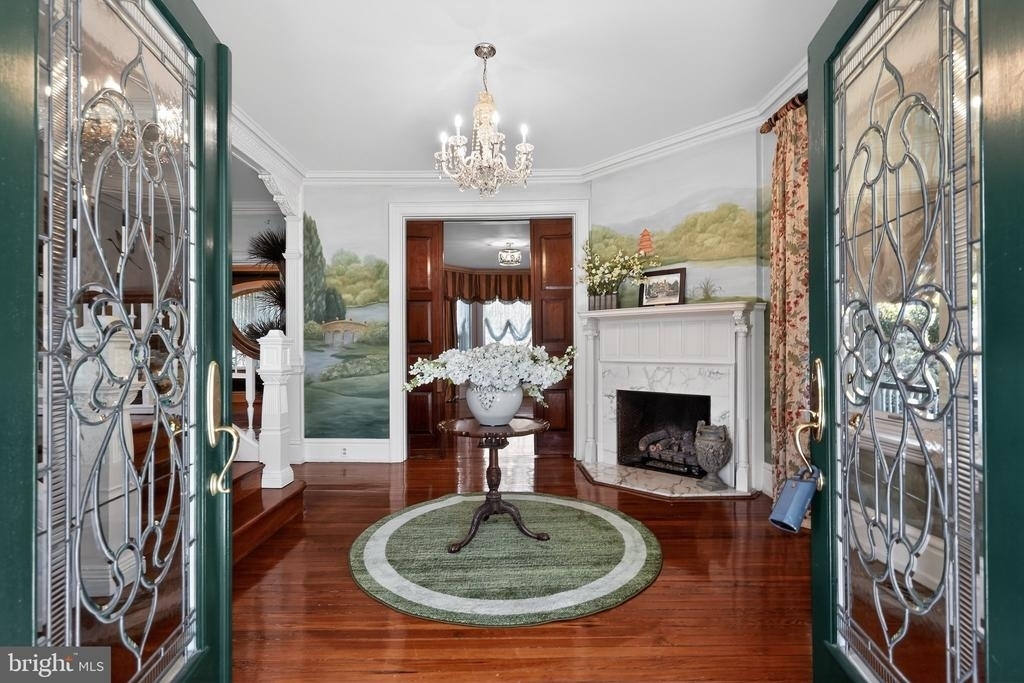 500 Chester Avenue - Photo 1